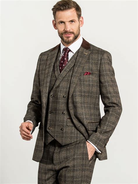 men's checked 3 piece suits.